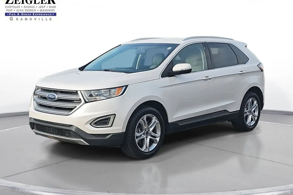 2018 Ford Edge Titanium photo 1