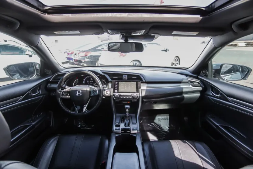 2019 Honda Civic EX-L Hatchback photo 1