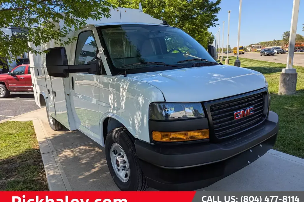 2024 Gmc Savana Cutaway 3500 photo 1