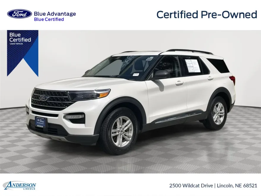 2022 Ford Explorer XLT photo 1