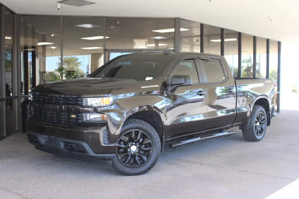 2019 Chevrolet Silverado 1500 Custom photo 1