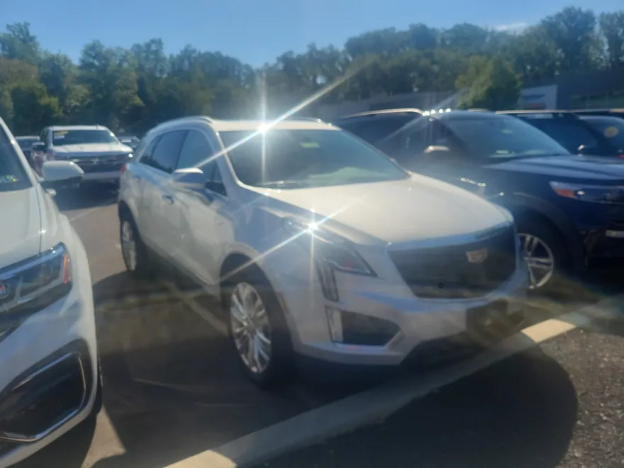 2018 Cadillac XT5 Premium Luxury photo 1