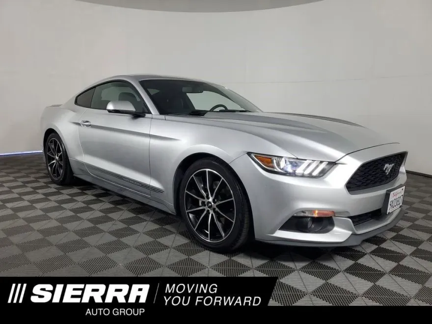 2017 Ford Mustang EcoBoost Premium photo 1
