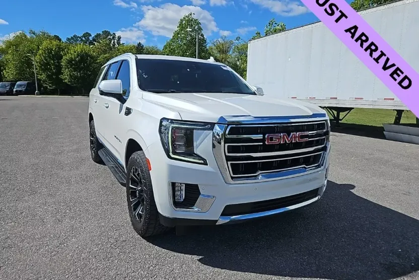 2023 Gmc Yukon SLT photo 1
