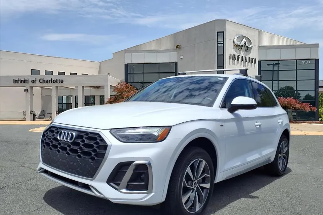 2024 Audi Q5 S line Premium Plus photo 1