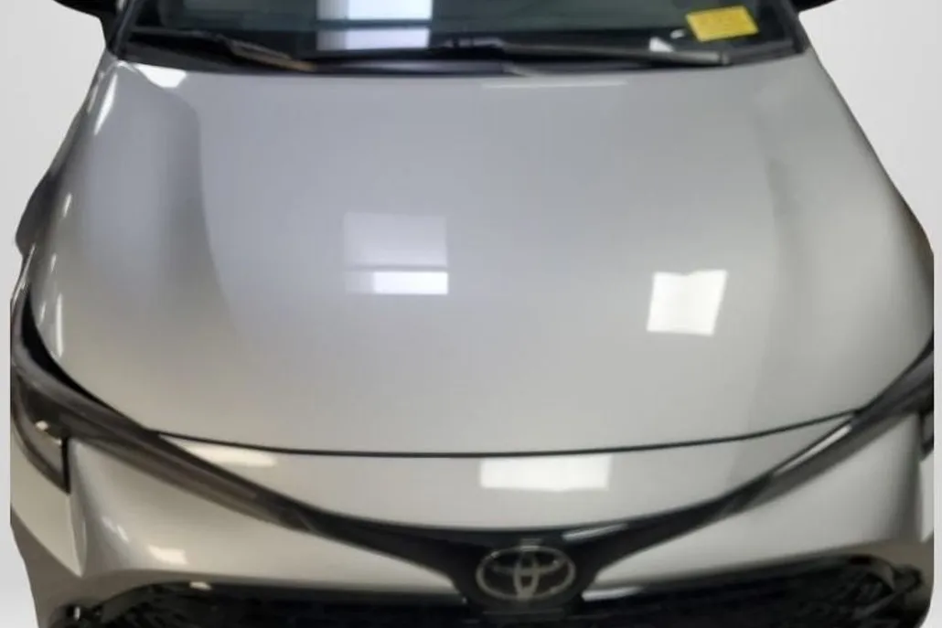 2023 Toyota Corolla SE photo 1