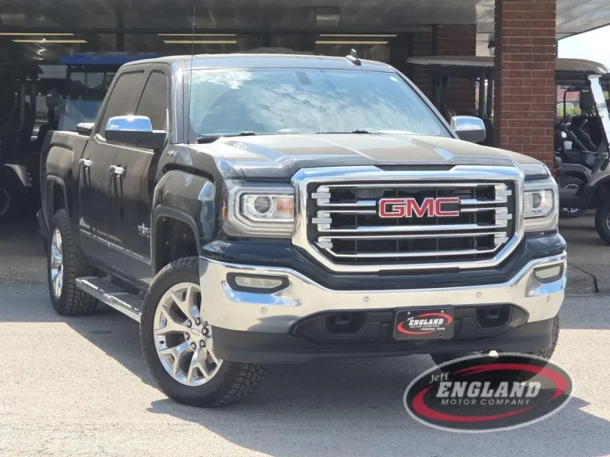 2017 Gmc Sierra SLT photo 1