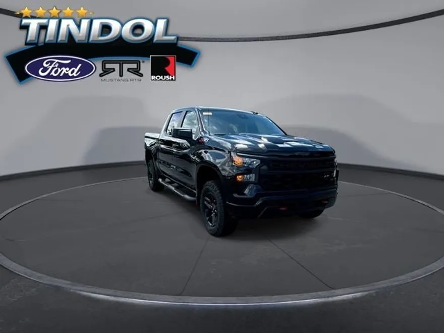 2024 Chevrolet Silverado 1500 Custom Trail Boss photo 1