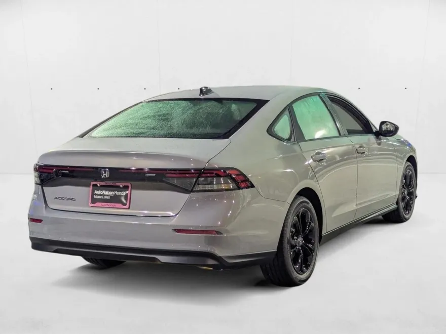 2025 Honda Accord SE photo 1