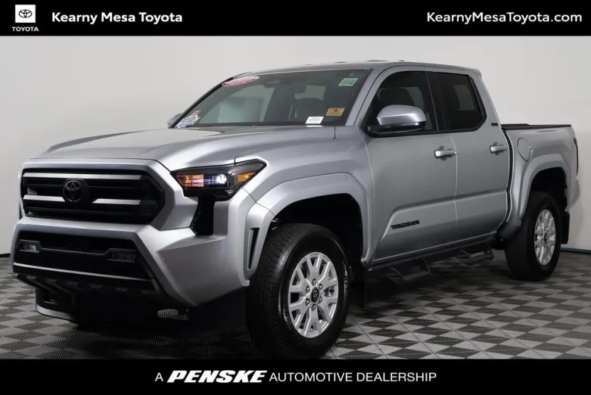 2025 Toyota Tacoma SR5 4x4 photo 1