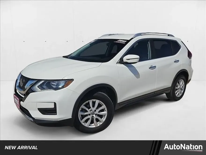 2020 Nissan Rogue SV photo 1