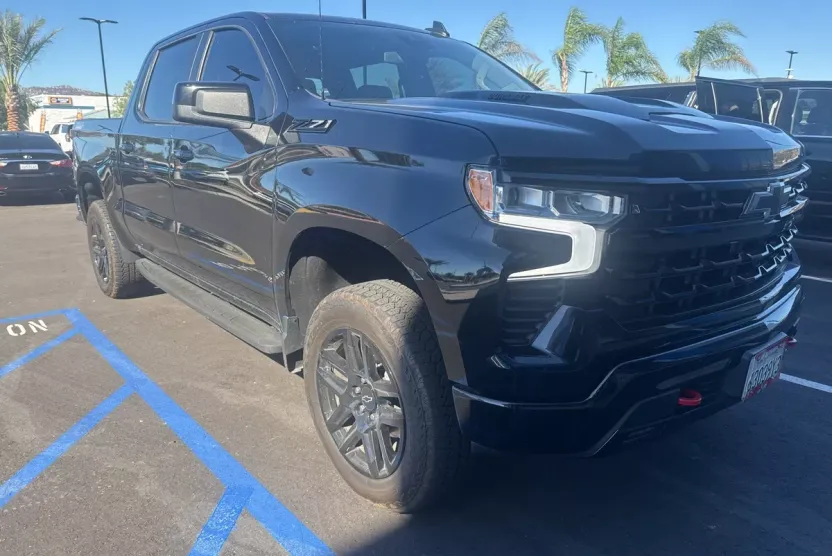 2024 Chevrolet Silverado 1500 LT Trail Boss photo 1