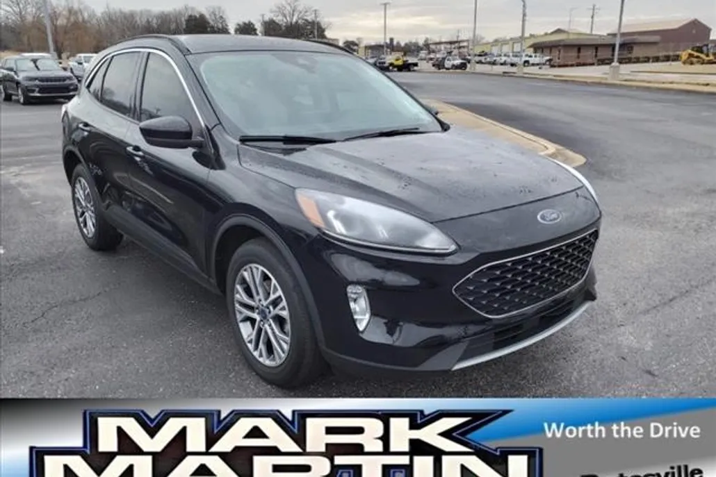 2022 Ford Escape SEL photo 1