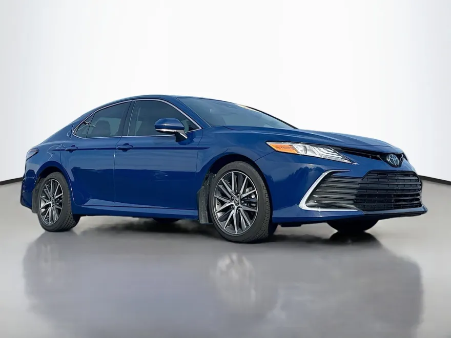 2024 Toyota Camry XLE photo 1