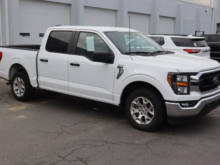 2023 Ford F-150 XLT photo 1