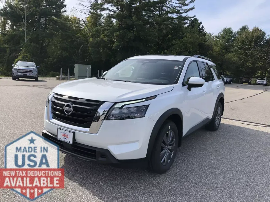 2025 Nissan Pathfinder SV photo 1