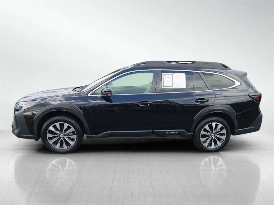 2024 Subaru Outback Limited XT photo 1