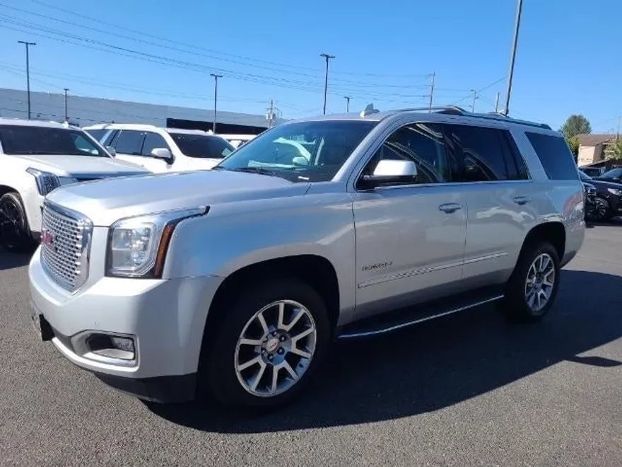2017 Gmc Yukon Denali photo 1