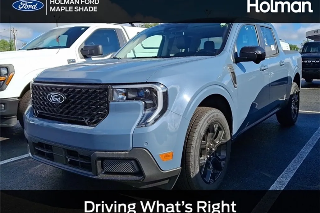 2025 Ford Maverick Lariat photo 1