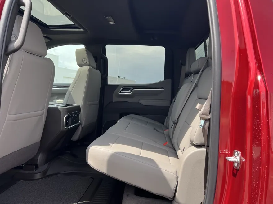 2025 Chevrolet Silverado 1500 LTZ photo 1