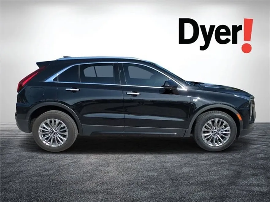 2024 Cadillac XT4 Premium Luxury photo 1