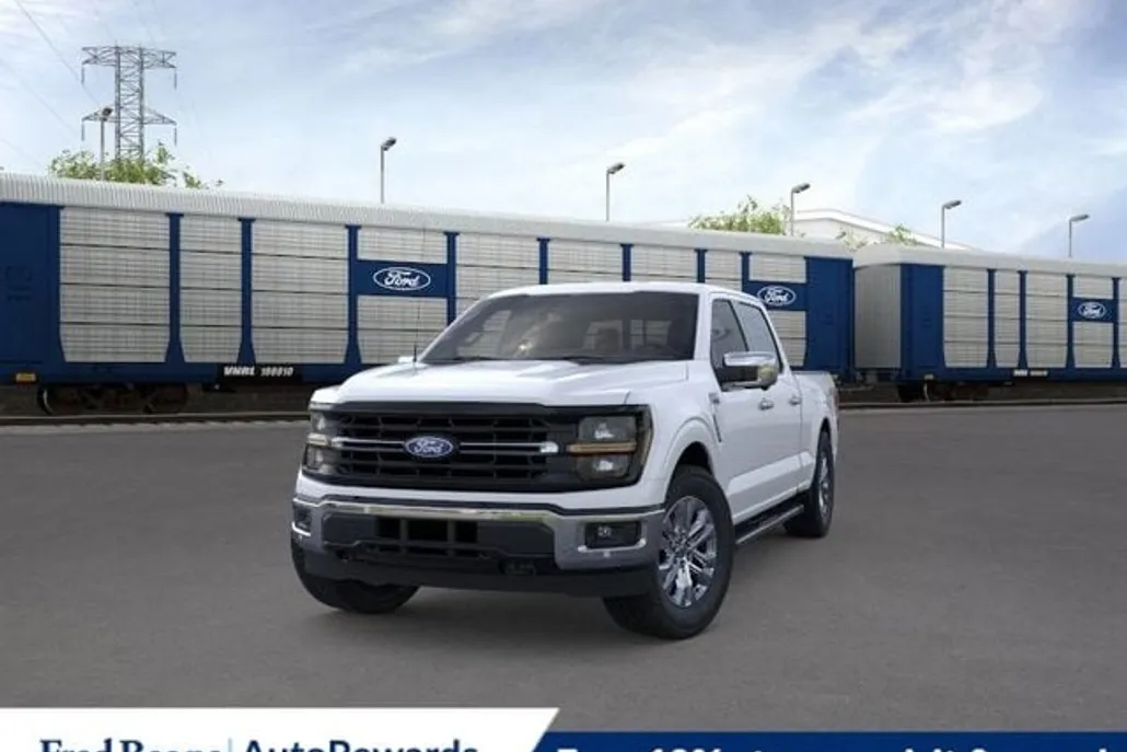 2025 Ford F-150 XLT photo 1
