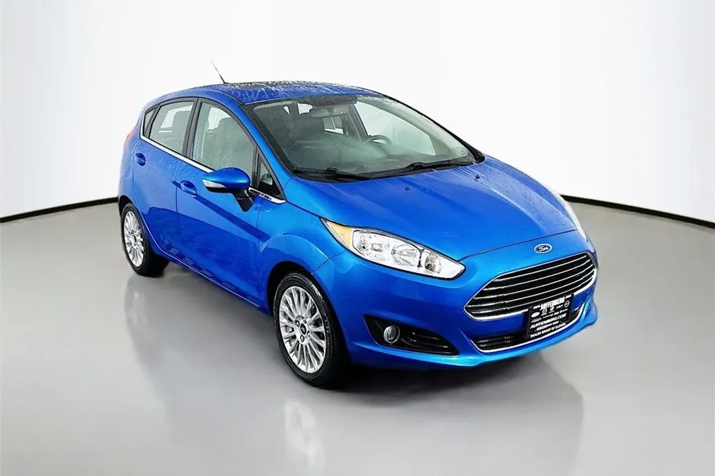 2014 Ford Fiesta Titanium photo 1