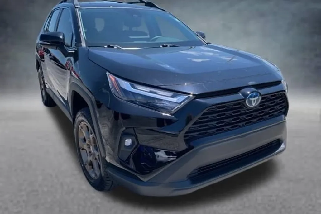2024 Toyota RAV4 Hybrid photo 1