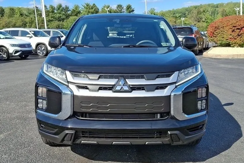 2024 Mitsubishi Outlander Sport ES photo 1