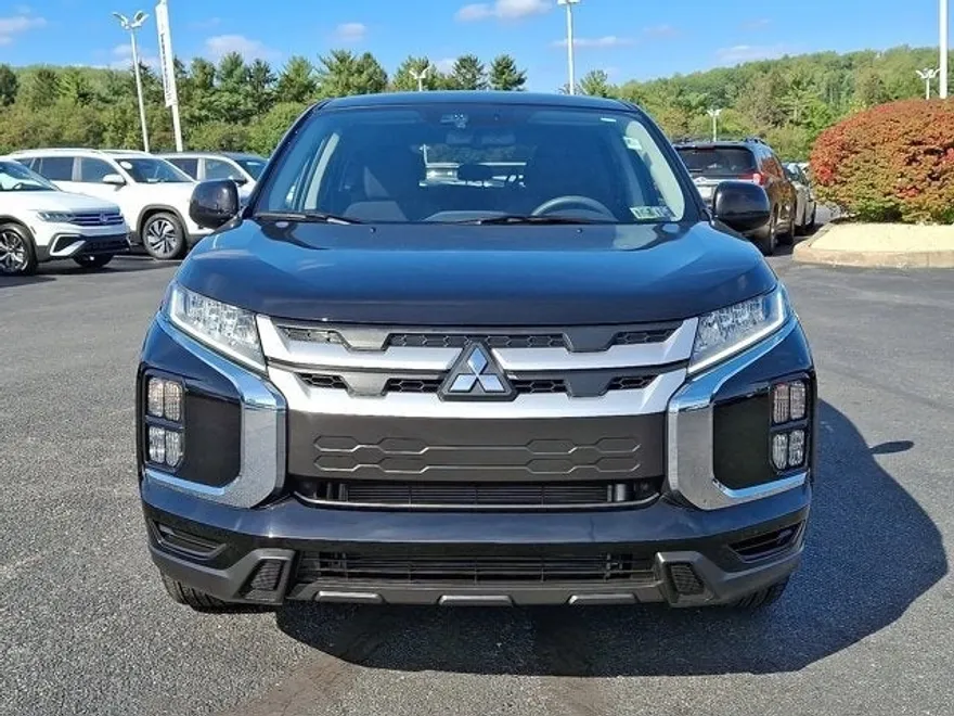 2024 Mitsubishi Outlander Sport ES photo 1