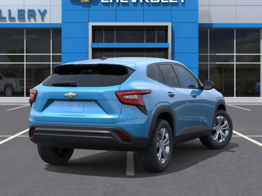 2026 Chevrolet Trax LS photo 1