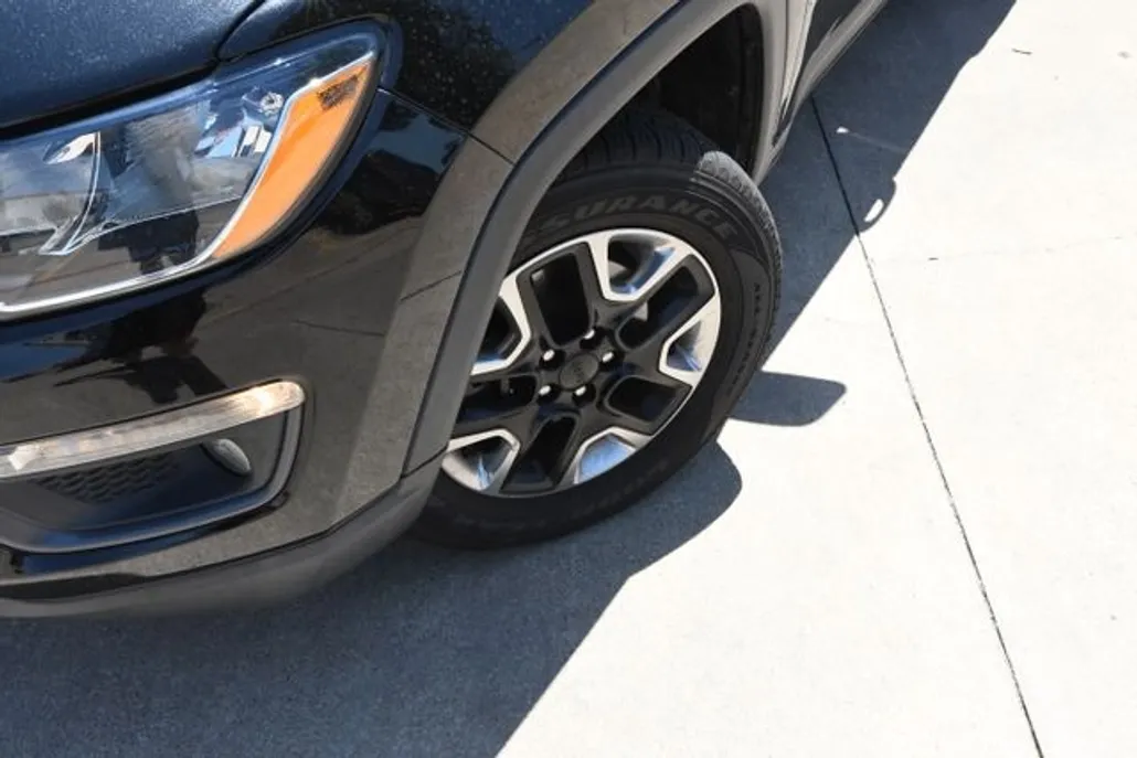 2017 Jeep Compass Trailhawk photo 1