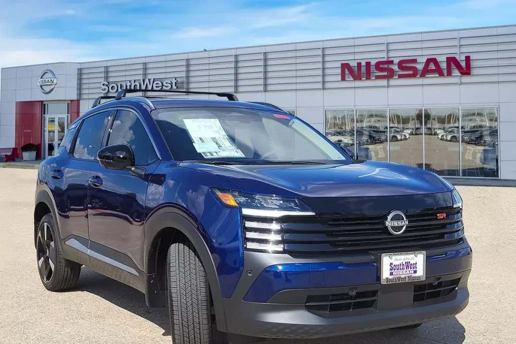 2026 Nissan Kicks SR photo 1