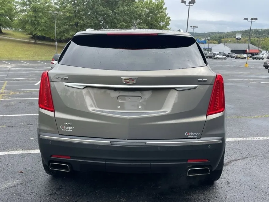 2019 Cadillac XT5 Premium Luxury photo 1
