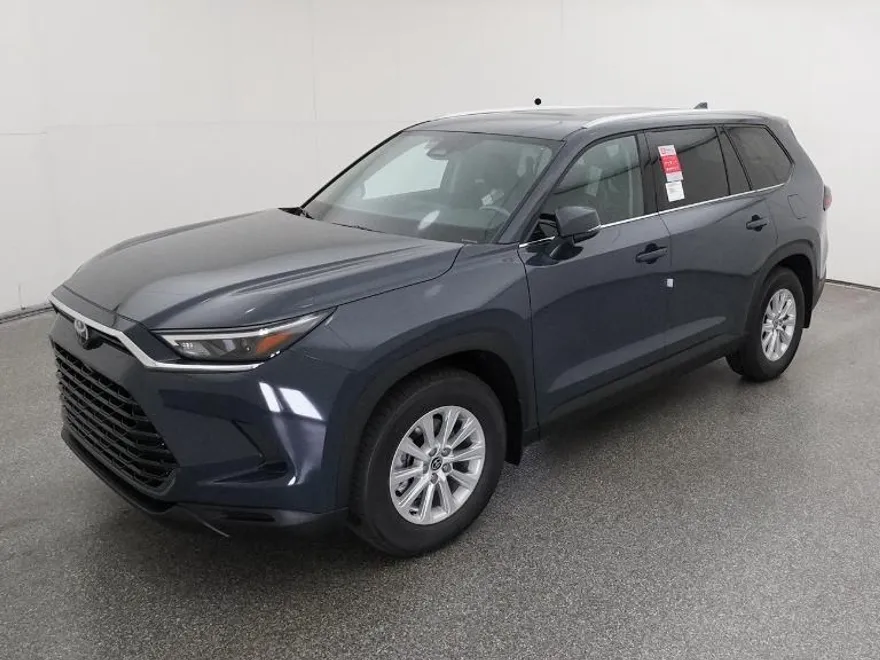 2026 Toyota Grand Highlander XLE photo 1