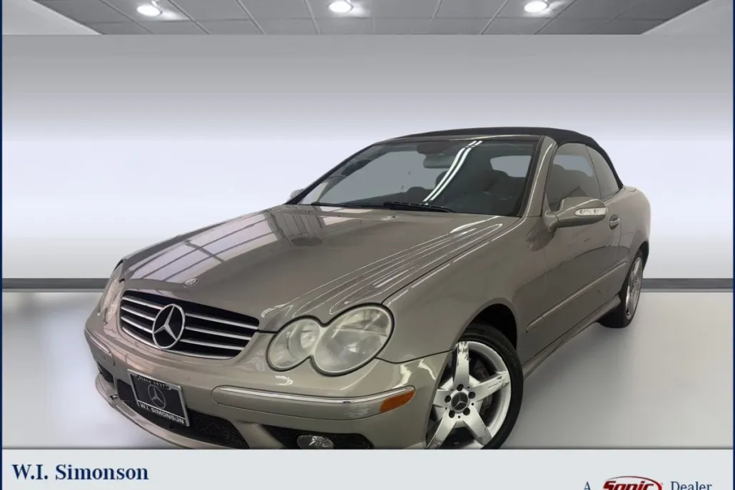 2005 Mercedes Benz CLK photo 1