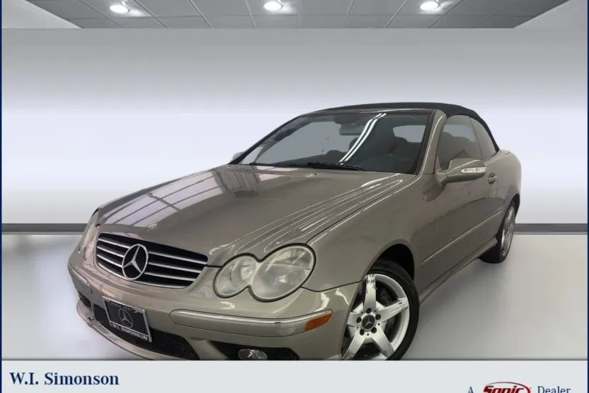 2005 Mercedes Benz CLK photo 1