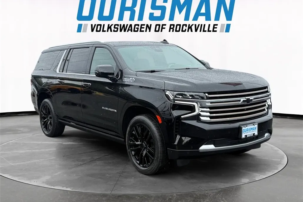2023 Chevrolet Suburban High Country photo 1