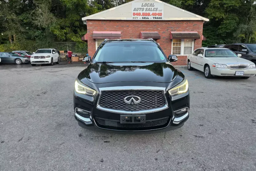 2017 Infiniti QX60 photo 1