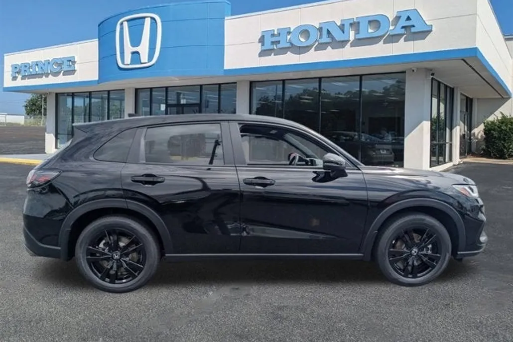 2026 Honda HR-V Sport photo 1
