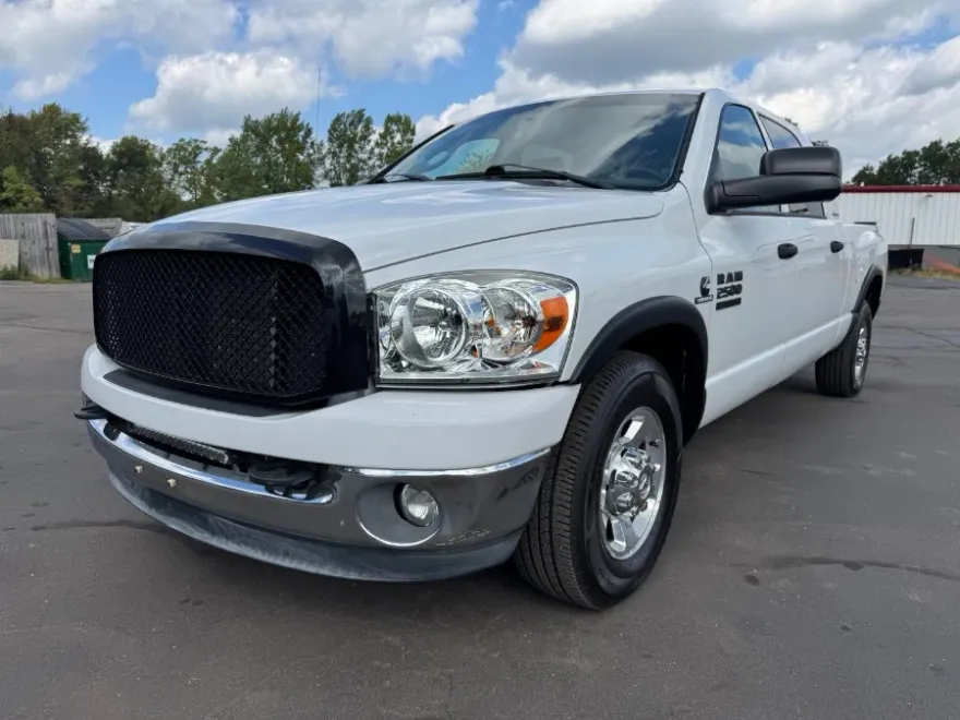2007 Dodge Ram SLT photo 1