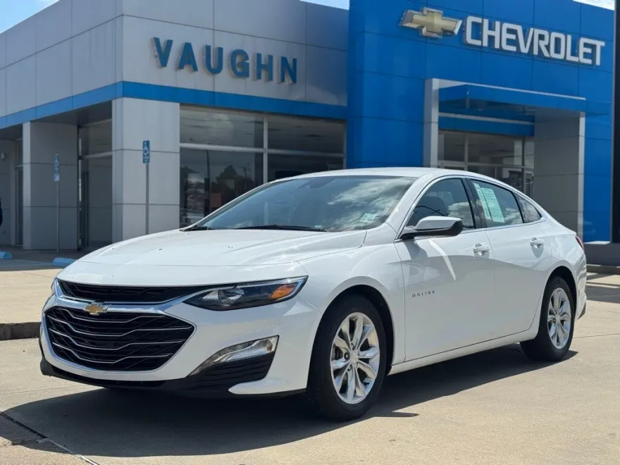 2023 Chevrolet Malibu 1LT photo 1