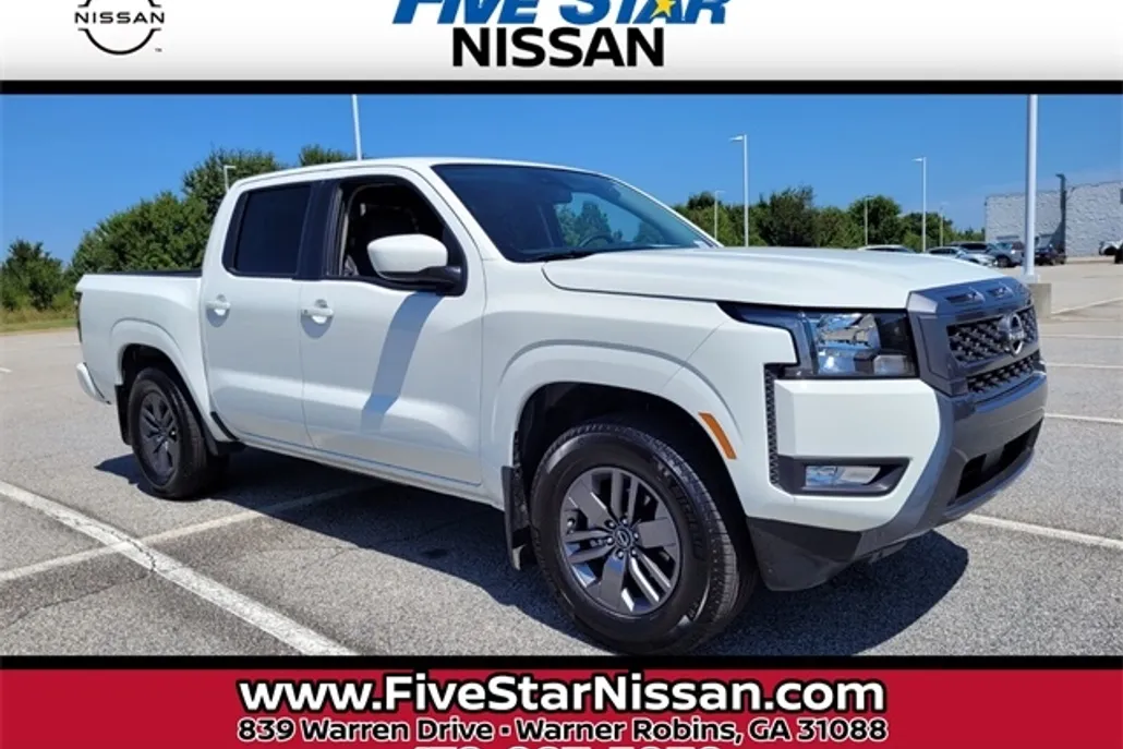 2025 Nissan Frontier SV photo 1