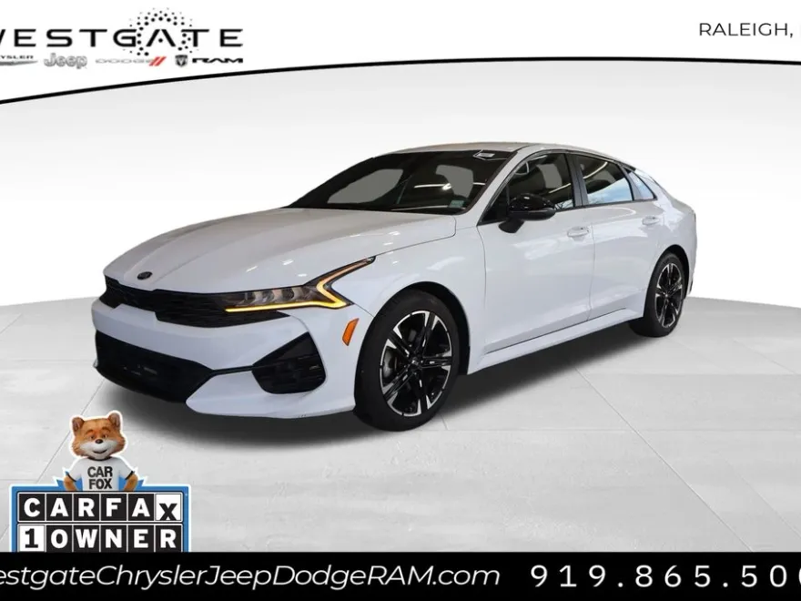 2021 Kia K5 GT-Line photo 1