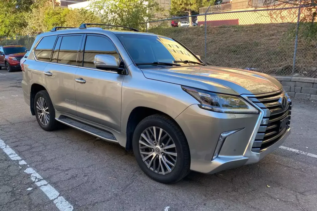 2018 Lexus LX 570 photo 1