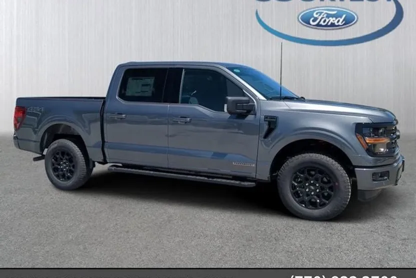 2025 Ford F-150 XLT photo 1