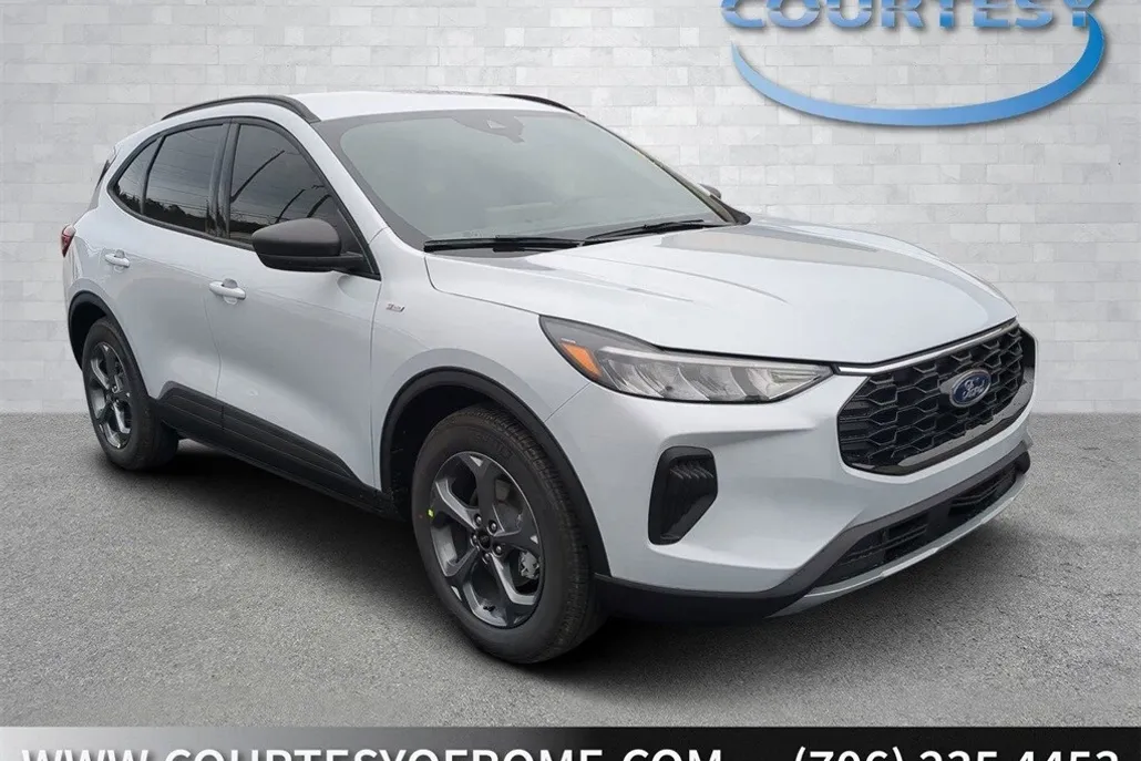 2025 Ford Escape Hybrid ST-Line photo 1