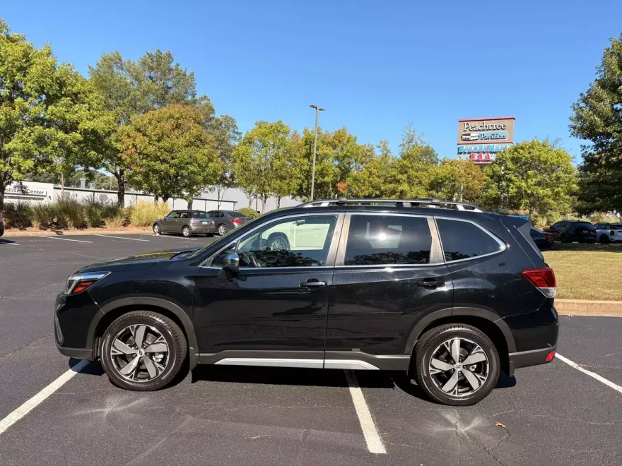 2021 Subaru Forester Touring photo 1
