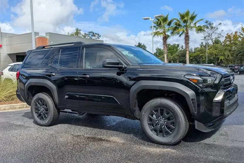 2025 Toyota 4Runner SR5 photo 1