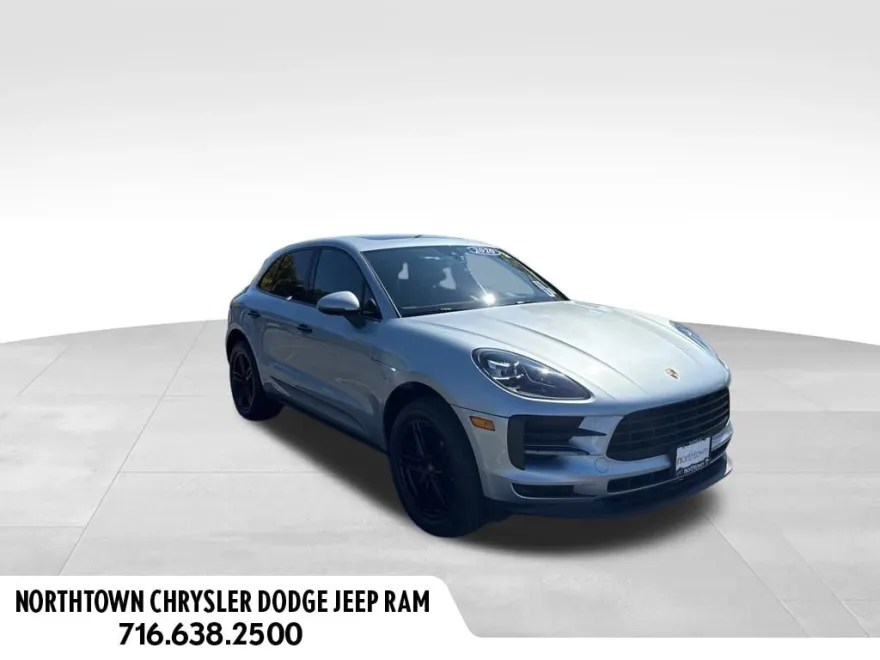 2020 Porsche Macan Base photo 1